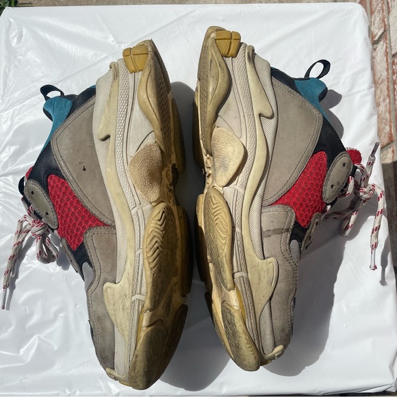 BALENCIAGA TRIPLE S size 41 - Picture 5 of 6